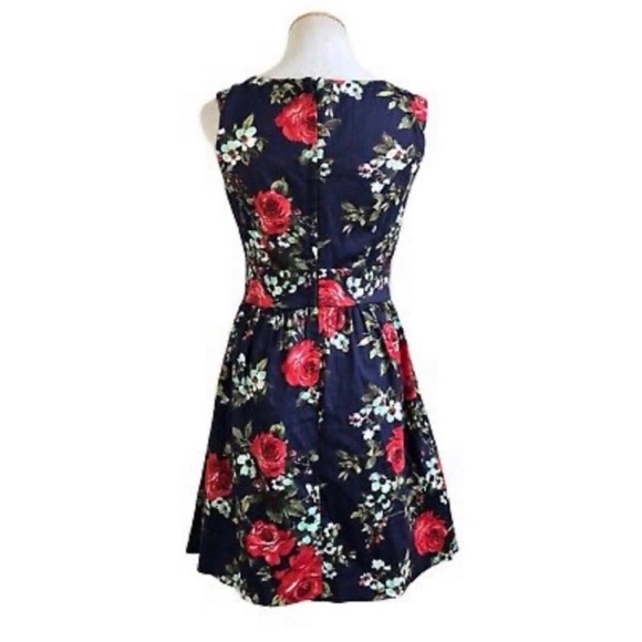 ModCloth Pennsylvania Blossom Floral Dress 1X - Picture 6 of 9